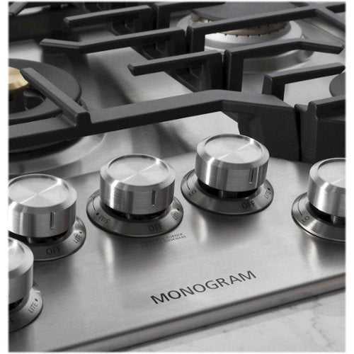 Monogram - 30" Built-In Gas Cooktop with 5 burners and Sapphire Glass Precision Knobs - Stainless Steel