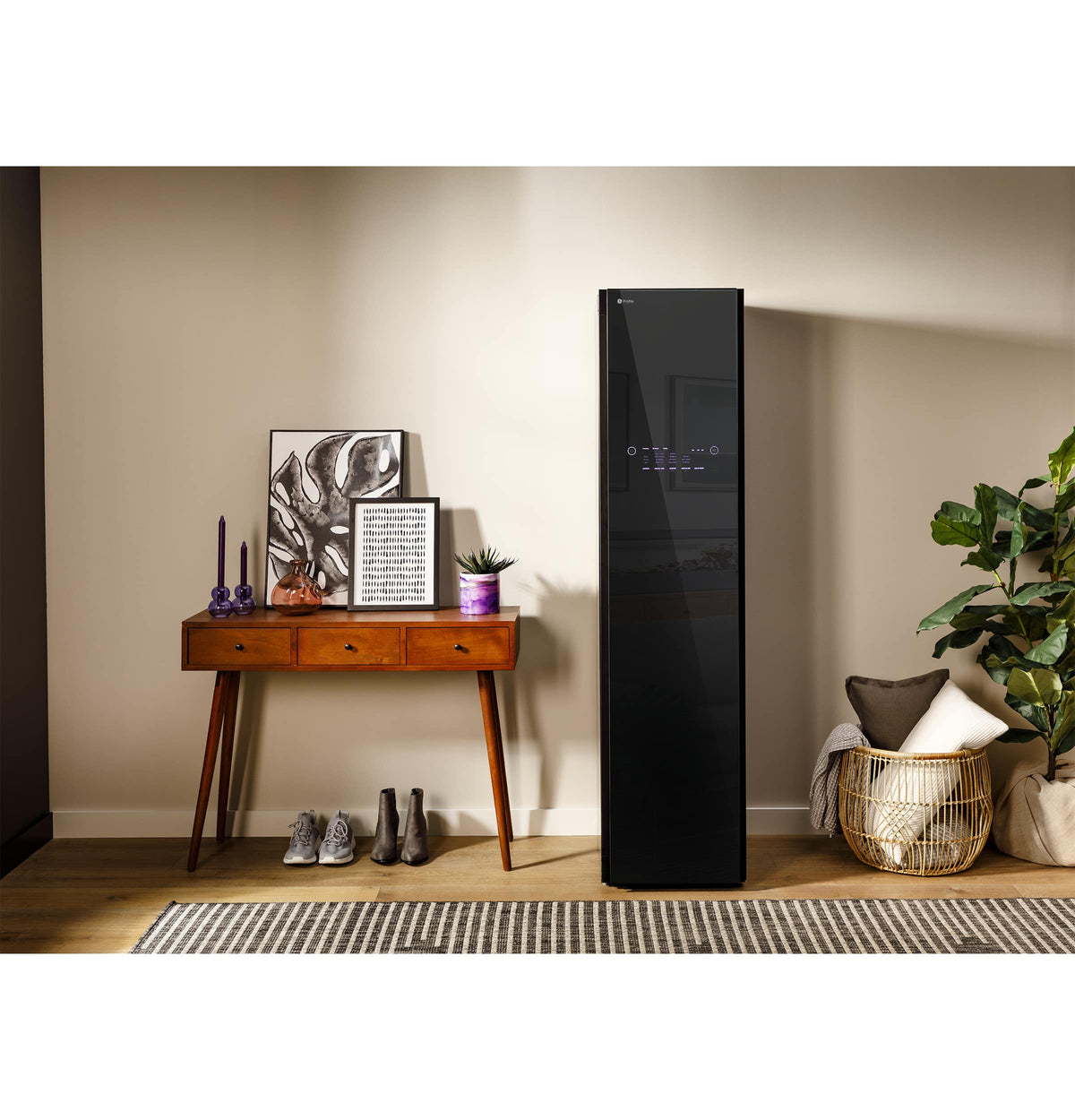 GE Profile - Steam Closet with Fabric Refresh - Mirrored Carbon