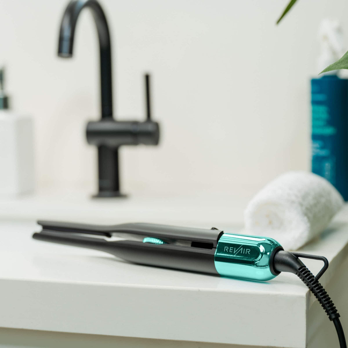 RevAir - Precision Root & Micro Edge Styler - 0.3 inch - Black & Teal