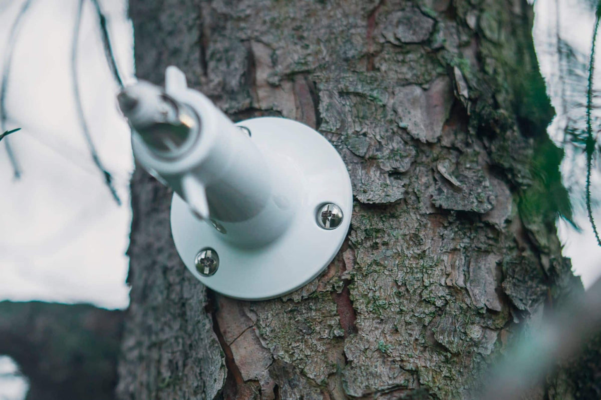 Arlo - Indoor/Outdoor 5" Adjustable Mount for Essential Spotlight, Pro 5S 2K, Pro 4, Ultra 2, and Go 2 Cameras - White