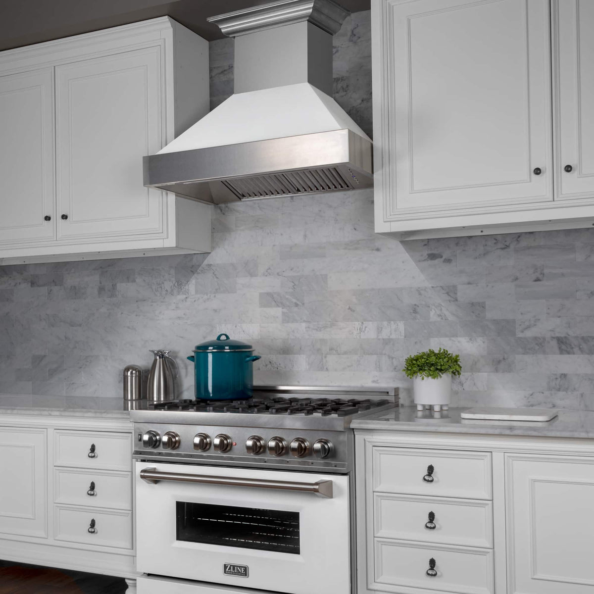 ZLINE - 30 inches - Externally Vented - Wall Range Hood - Silver