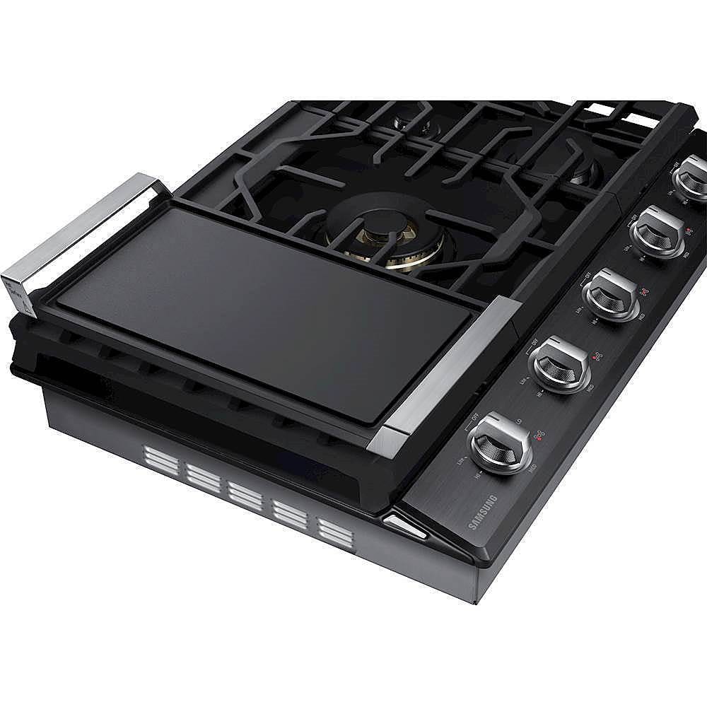 Samsung - 30" Built-In Gas Cooktop with WiFi and Dual Power Brass Burner - Black Stainless Steel