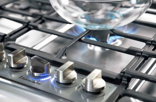 Thermador - Masterpiece 30" Built-In Gas Cooktop with 5 Pedestal Star Burners and ExtraLow Select and LP Conversion - Stainless Steel
