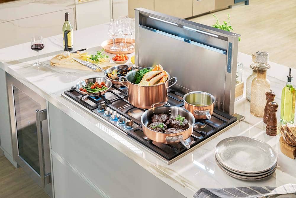 Thermador - Masterpiece 36" Built-In Gas Cooktop with 5 Pedestal Star Burners and ExtraLow Slect and LP Conversion - Stainless Steel