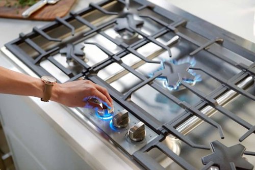 Thermador - Masterpiece 36" Built-In Gas Cooktop with 5 Pedestal Star Burners and ExtraLow Slect and LP Conversion - Stainless Steel