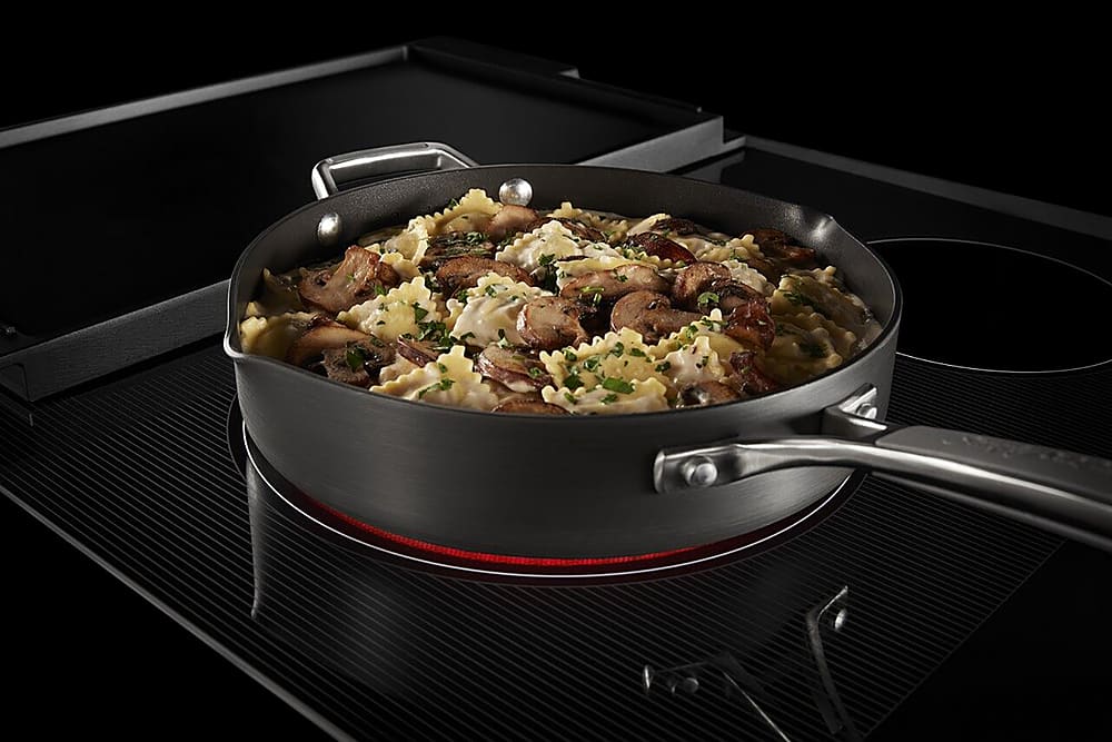 Maytag - 30 in. Wide 4 element Electric Cooktop - Black