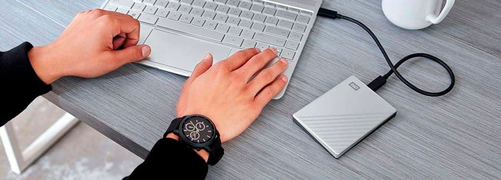 WD - My Passport Ultra 2TB External USB 3.0 Portable Hard Drive - Silver