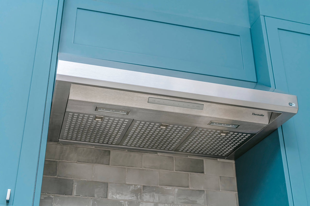 Thermador Masterpiece - 36 inches - Externally Vented & Recirculating - Wall Range Hood - Stainless Steel