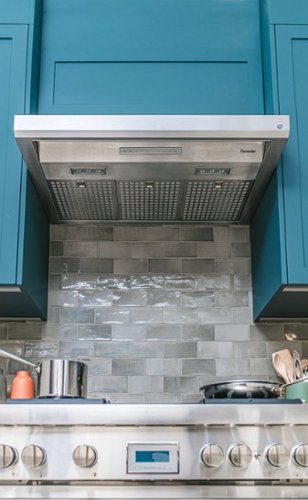 Thermador Masterpiece - 36 inches - Externally Vented & Recirculating - Wall Range Hood - Stainless Steel