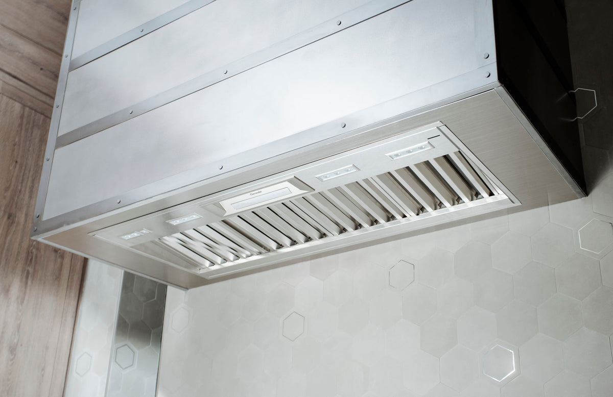 Thermador Professional - 40 inches - Externally Vented - Range Hood Insert - Stainless Steel