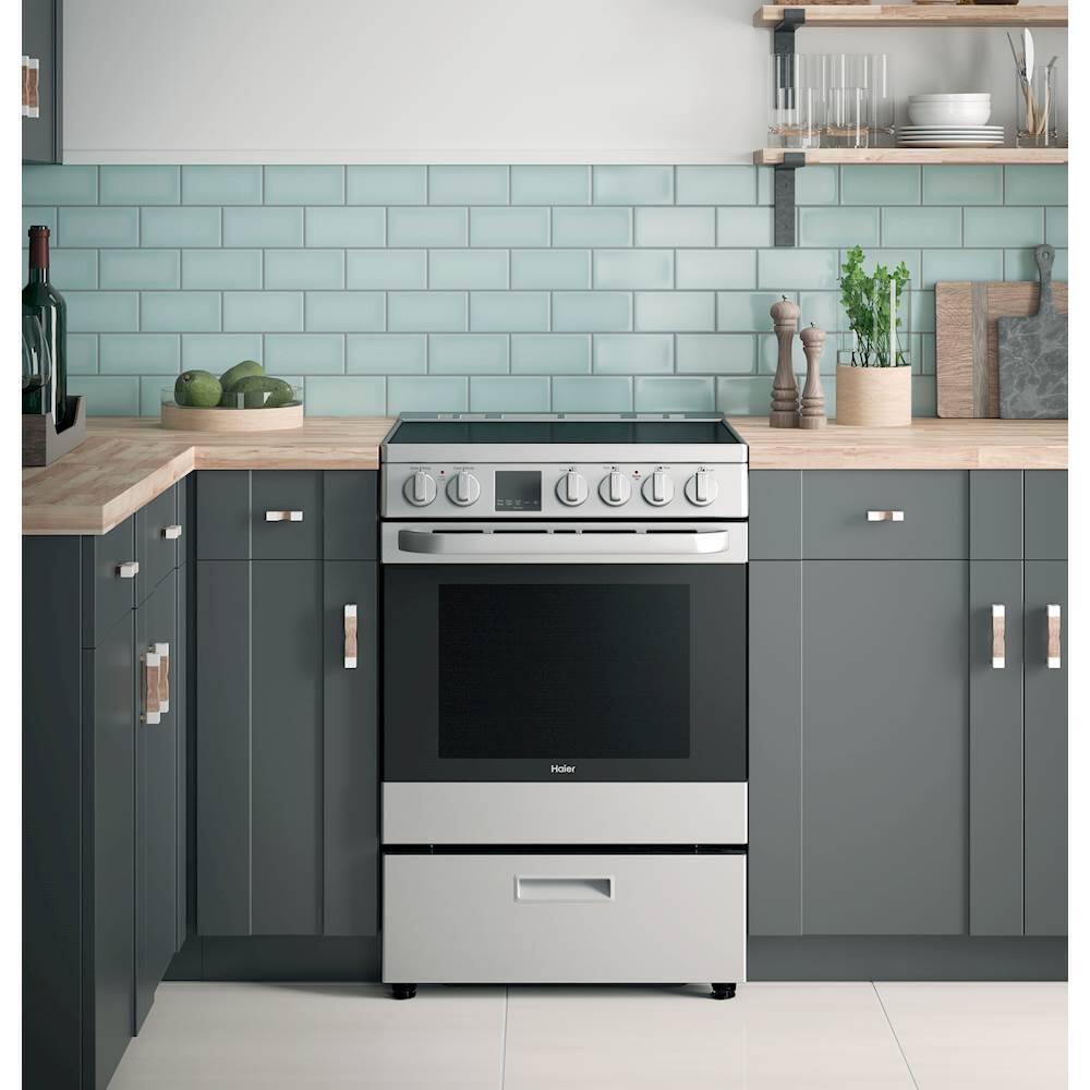 Haier - 24 in. Wide 4 Elements 2.9 Cu. Ft. Freestanding Electric Convection Range - Stainless Steel
