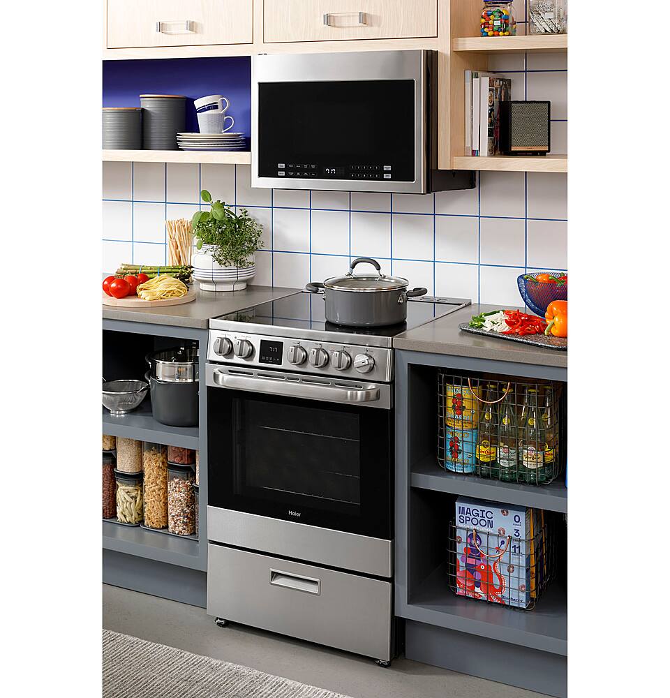 Haier - 24 in. Wide 4 Elements 2.9 Cu. Ft. Freestanding Electric Convection Range - Stainless Steel