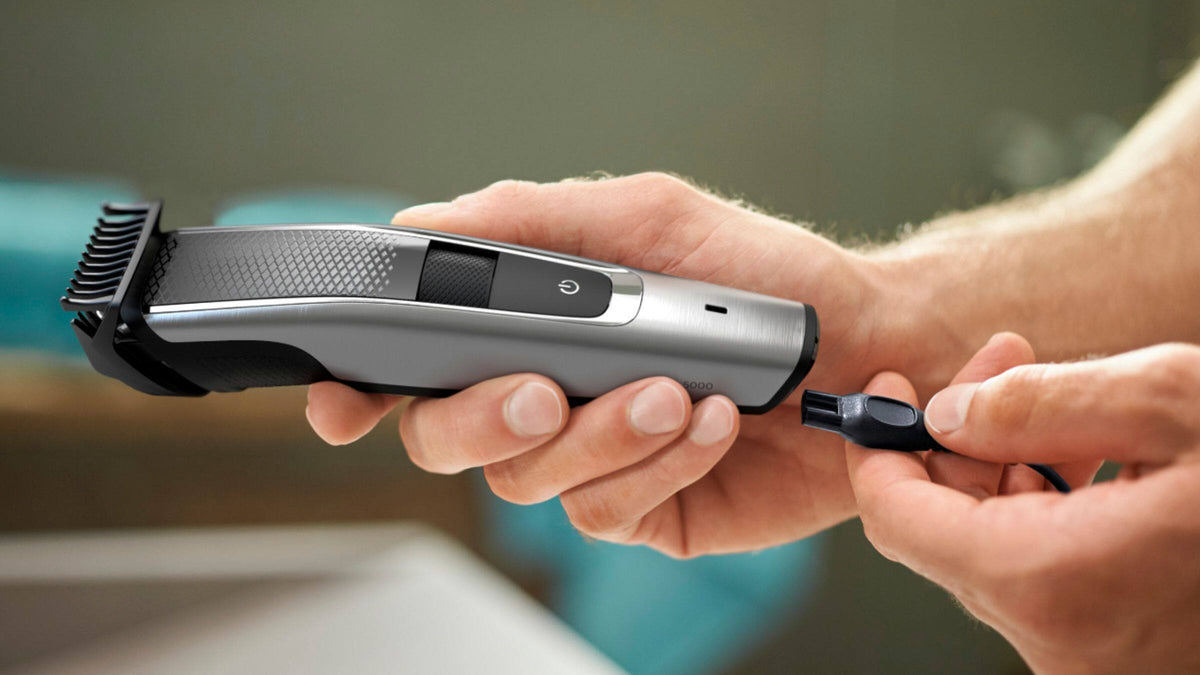 Philips Norelco - Beard and Hair Trimmer Series 5500, BT5511/49 - Black/Silver