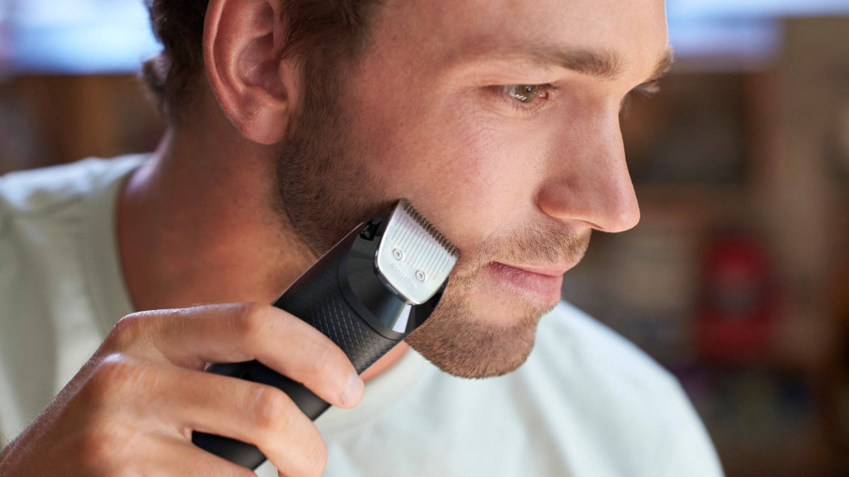 Philips Norelco - Beard and Hair Trimmer Series 5500, BT5511/49 - Black/Silver