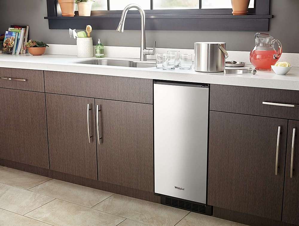 Whirlpool - 15" 50-Lb. Freestanding Icemaker - Stainless Steel