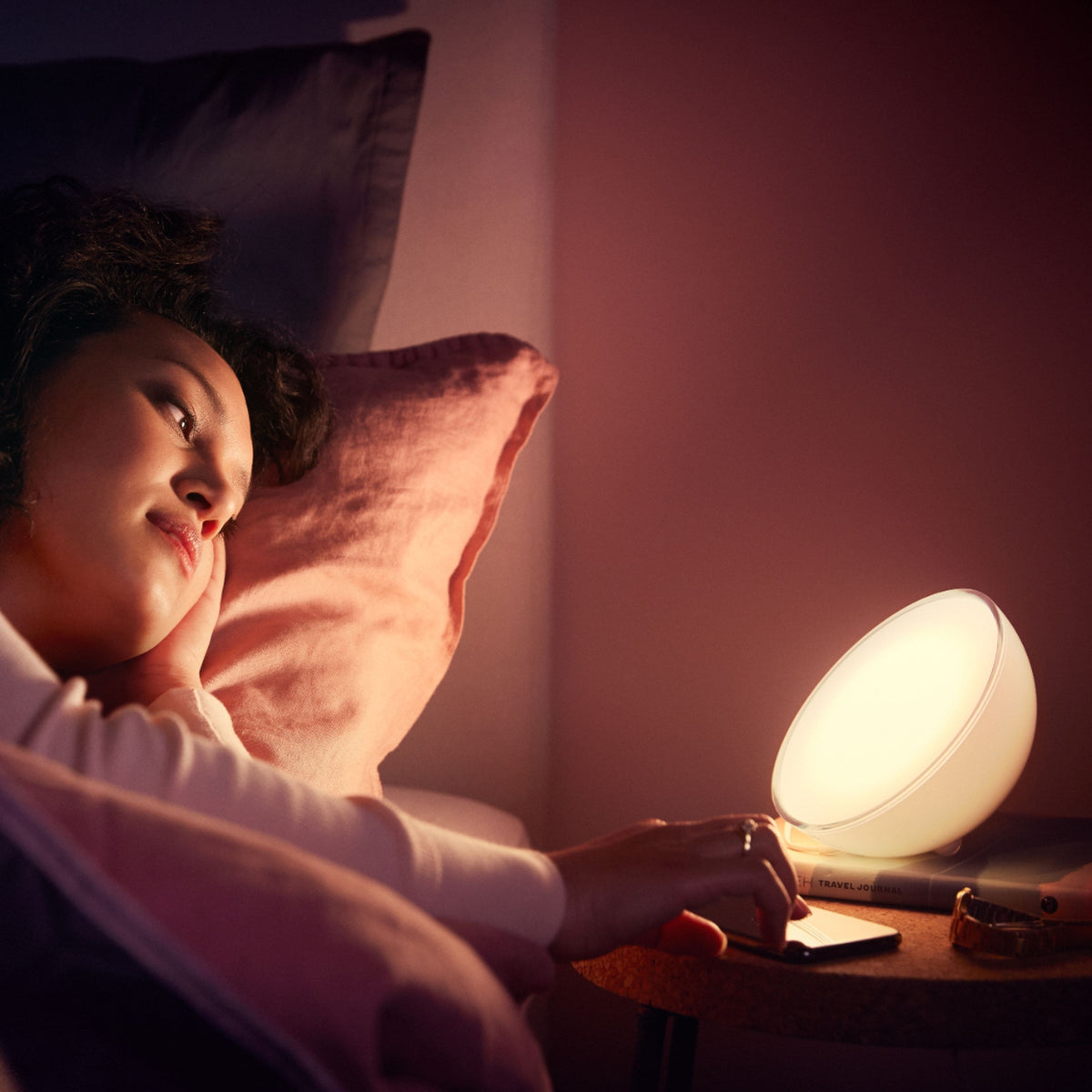 Philips - Hue Go Bluetooth Table Lamp - White and Color Ambiance