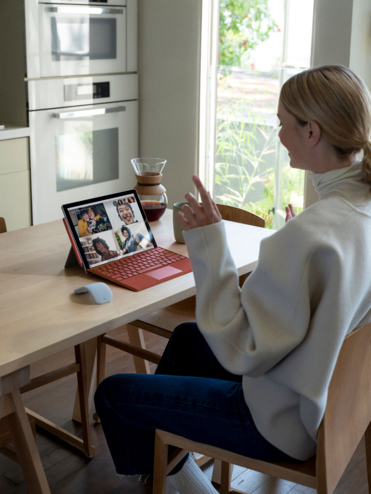 Microsoft - Geek Squad Certified Refurbished Surface Pro 7 - 12.3" Touch-Screen - 128GB - Platinum