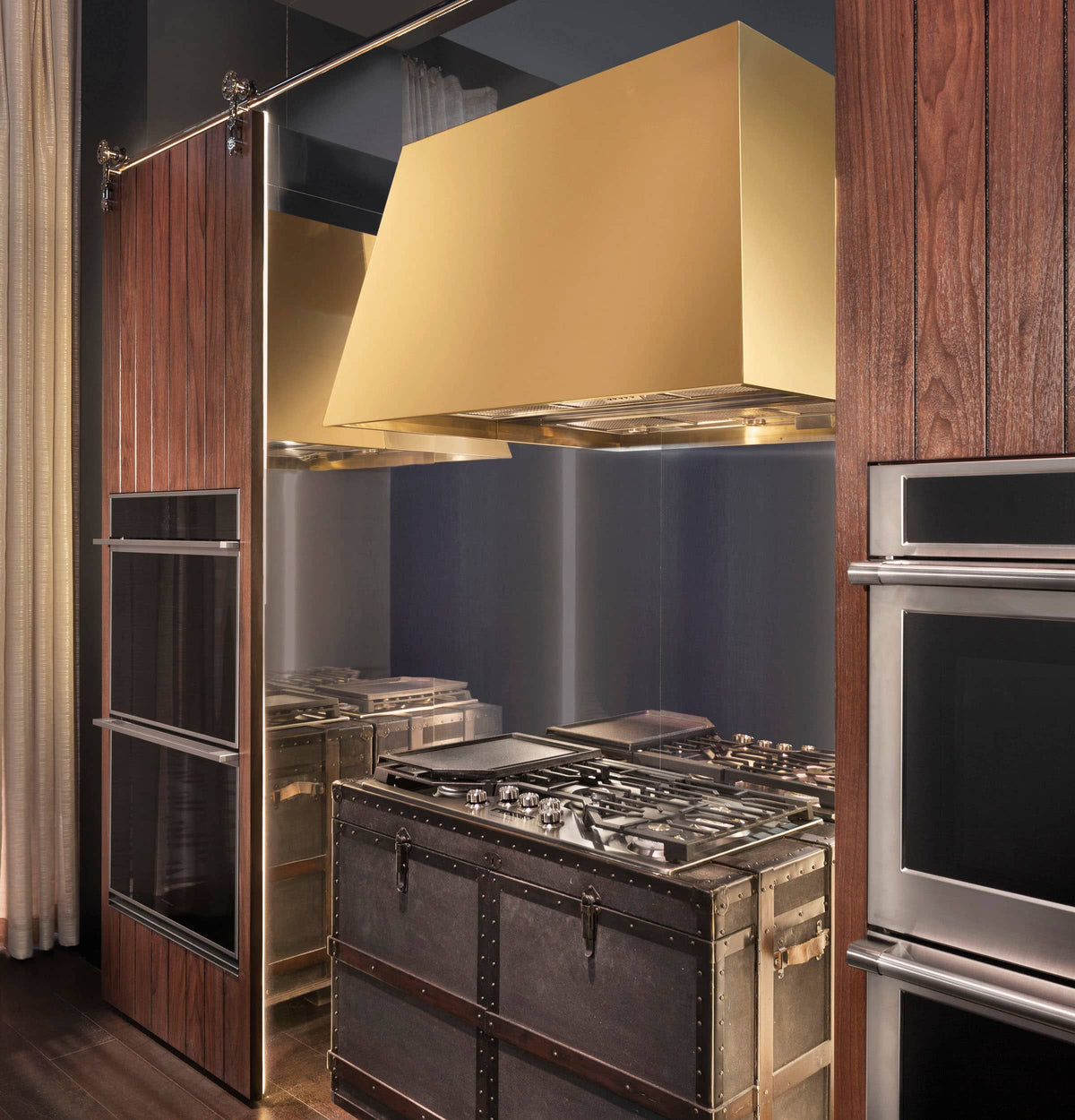 Monogram - 30" Built-In Single Electric Convection Wall Oven with Precision Cooking and LCD Controls - Stainless Steel