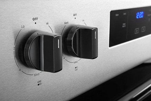 Whirlpool - 30 in. Wide 4 elements 4.8 cu. ft. Freestanding Electric Range with Keep Warm Setting - Stainless Steel