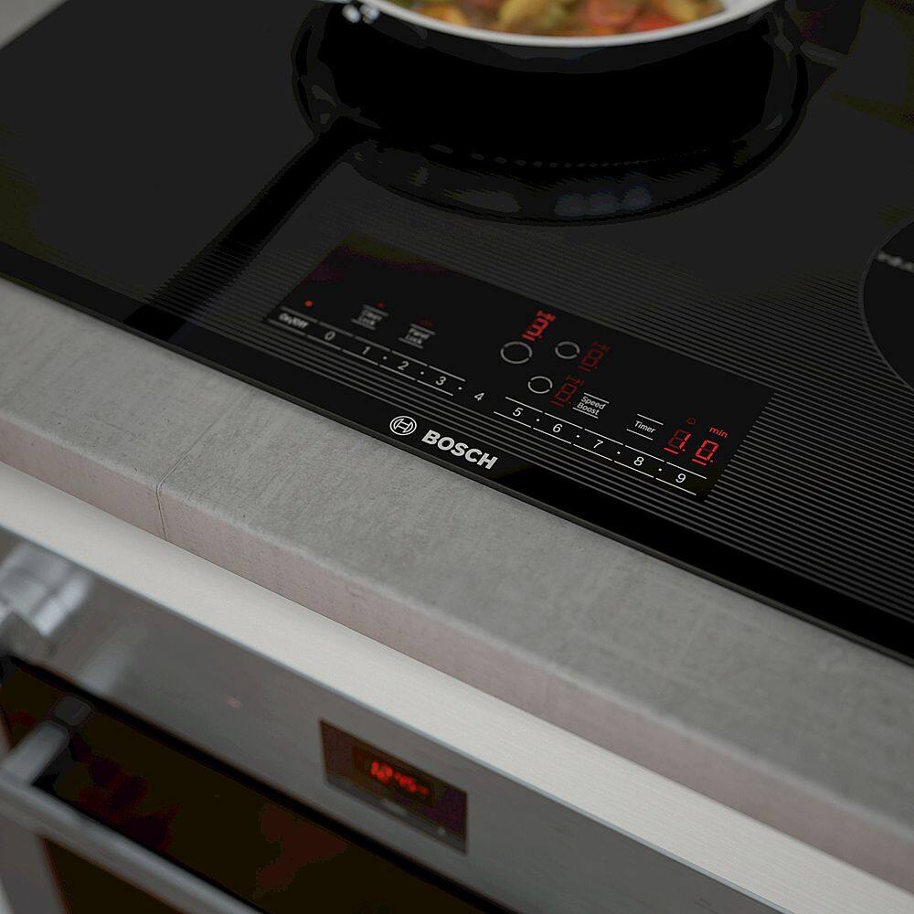 Bosch - 500 Series 24" 2.8 Cu. Ft. Built-In Single Electric Wall Oven with True Convection - Stainless Steel