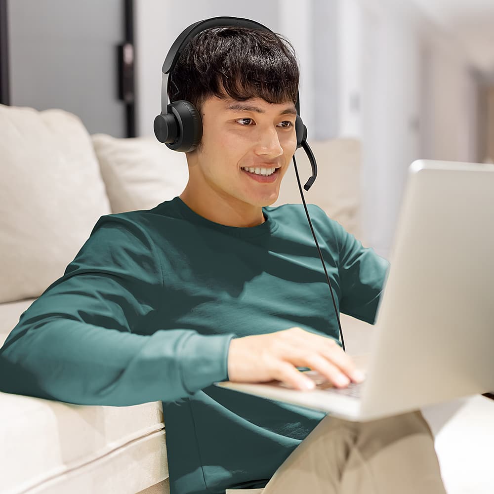 Logitech - Zone Wired Noise Cancelling On-Ear Headset for Microsoft Teams - Graphite