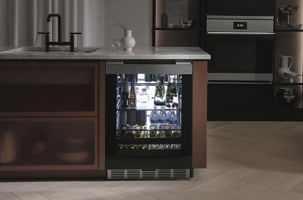 Café - 14-Bottle 126-Can Built-In Beverage Cooler with Wi-Fi - Platinum Glass