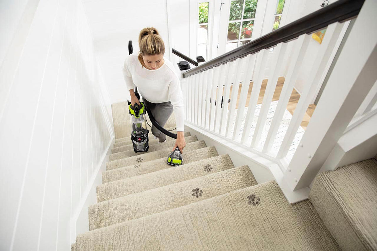 BISSELL - CleanView Allergen Lift-Off Pet Vacuum - Black/ Electric Green