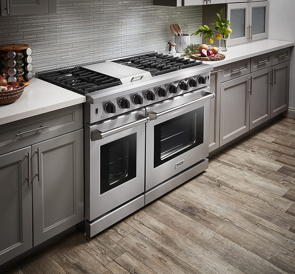Thor Kitchen - 48 in. Wide 6 Burner 6.8 cu ft Freestanding Double Oven Convection Gas Range - Stainless Steel
