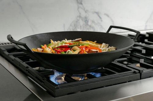 Monogram - 36 in. Wide 6 Burners 5.7 Cu. Ft. Freestanding Dual Fuel Convection Smart Range with Self-Clean - Stainless Steel