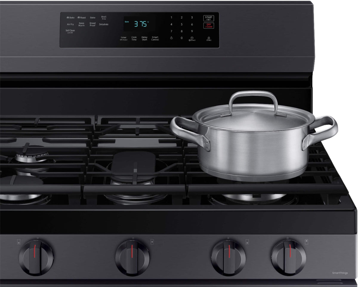 Samsung - 30 in. Wide 5 Burner 6.0 cu. ft. Freestanding Gas Range with No-Preheat Air Fry & Convection - Black Stainless Steel
