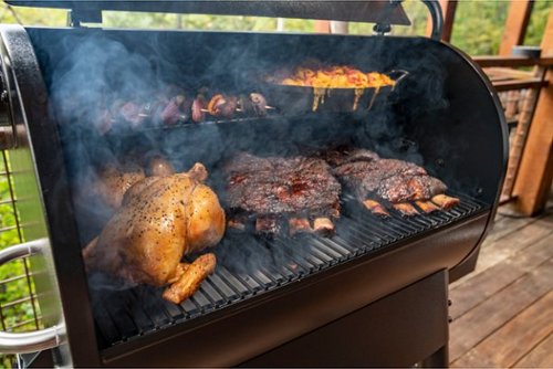 Traeger Grills - Pro 780 Pellet Grill and Smoker with WiFIRE - Black