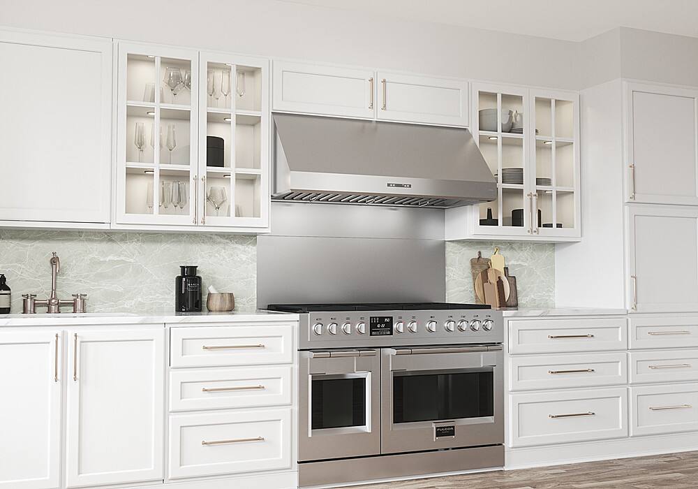 Zephyr - 30 inches - Convertible - Wall Range Hood - Stainless Steel