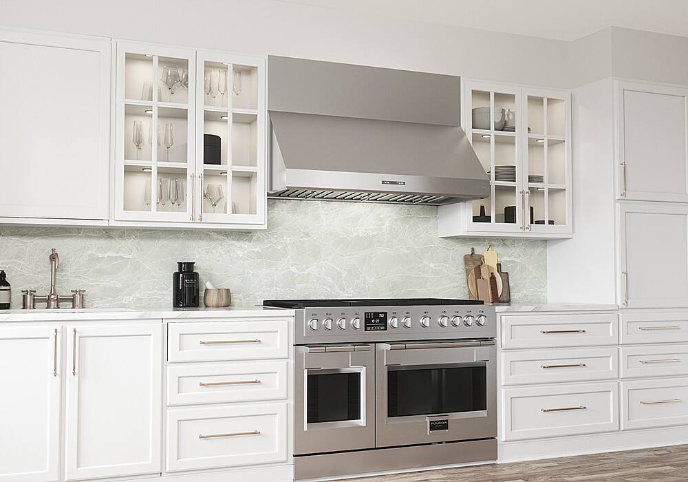 Zephyr - 30 inches - Convertible - Wall Range Hood - Stainless Steel