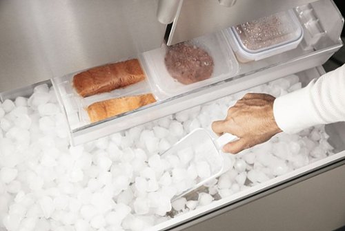 Thermador - Masterpiece Series 36 in. Wide 20.8 Cu. Ft. French Door Bottom Freezer Smart Counter-Depth Smart Refrigerator - Stainless Steel