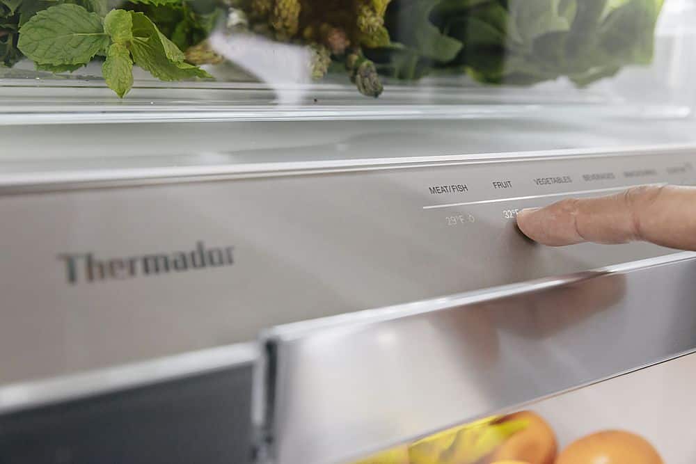 Thermador - Masterpiece Series 36 in. Wide 20.8 Cu. Ft. French Door Bottom Freezer Smart Counter-Depth Smart Refrigerator - Stainless Steel