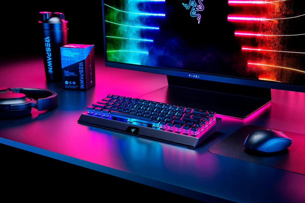 Razer - BlackWidow V3 Hyperspeed Phantom Edition 65% Mini Wireless Mechanical Gaming Keyboard with Chroma RGB Backlighting - Black