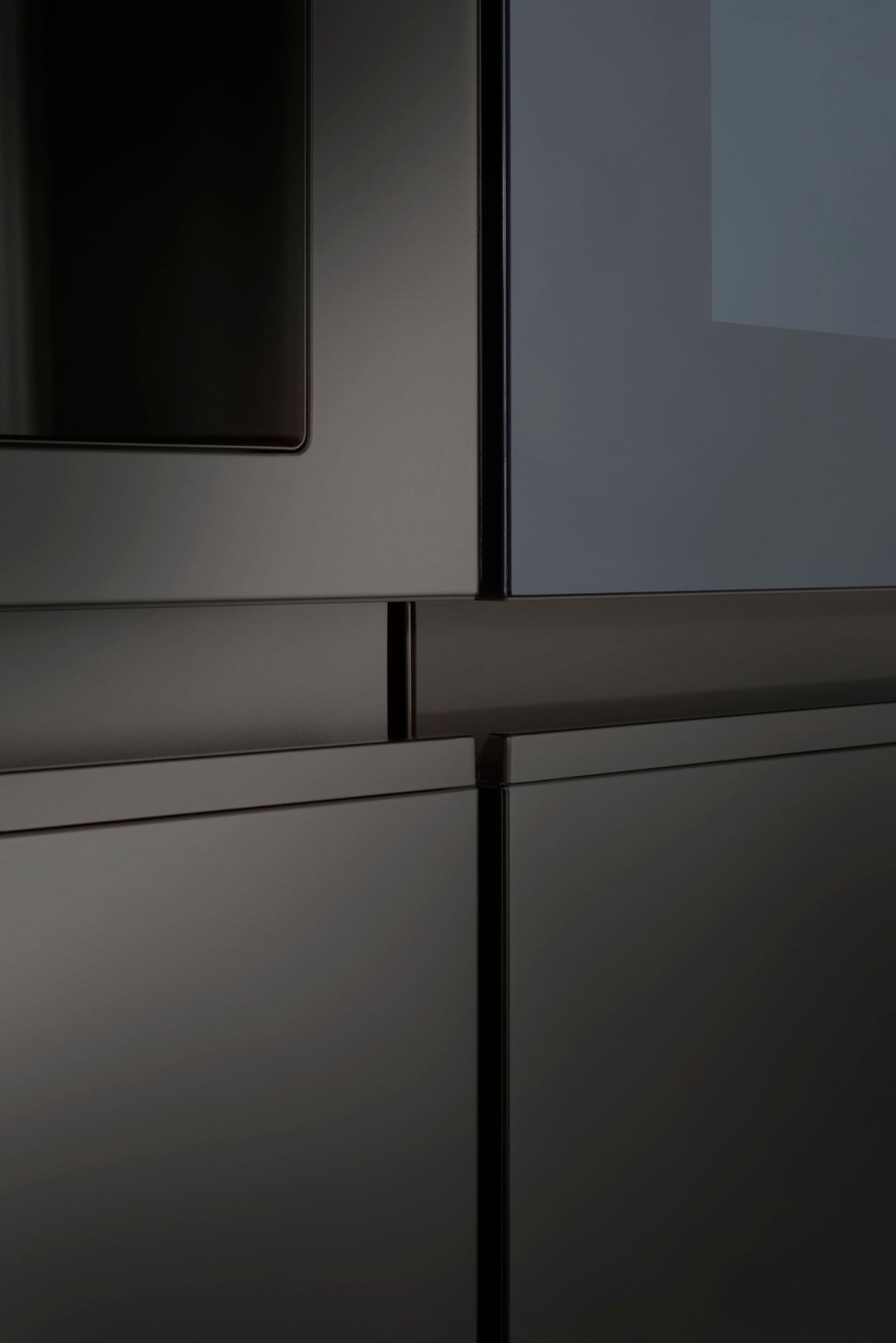 LG - 36-in Wide 27.1 Cu. Ft. Side-by-Side Smart Refrigerator with Craft Ice - Black Stainless Steel