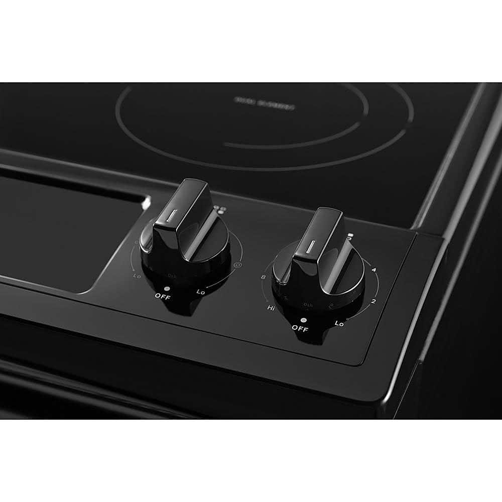 Whirlpool - 30 in. Wide 4 element 4.8 cu. ft. Electric Range - Black