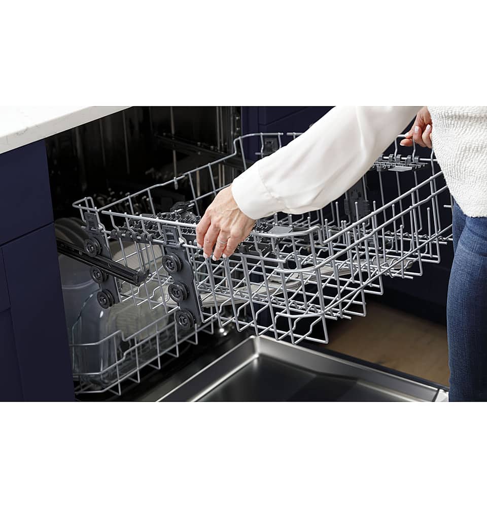 GE - 24" Front Control Built-In Plastic Tub Dishwasher with Steam + Sanitization and 52 dBA - Black