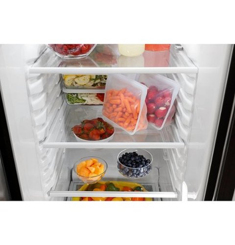 GE - 33 in. Wide 23.2 Cu. Ft. Side-by-Side Refrigerator with External Ice & Water Dispenser - High Gloss Black