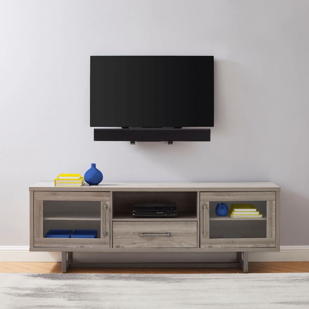 Best Buy essentials™ - Rear/Bottom Soundbar Wall Mount for Most 15 lb. Soundbars - Black