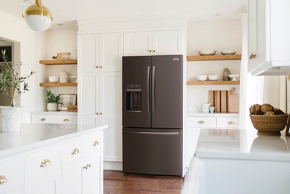 Frigidaire - Gallery 36 in. Wide 27.8 Cu. Ft. French Door Refrigerator - Black Stainless Steel