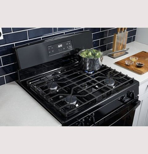 GE - 30 in. Wide 4 Burners 4.8 Cu. Ft. Freestanding Gas Range - Black