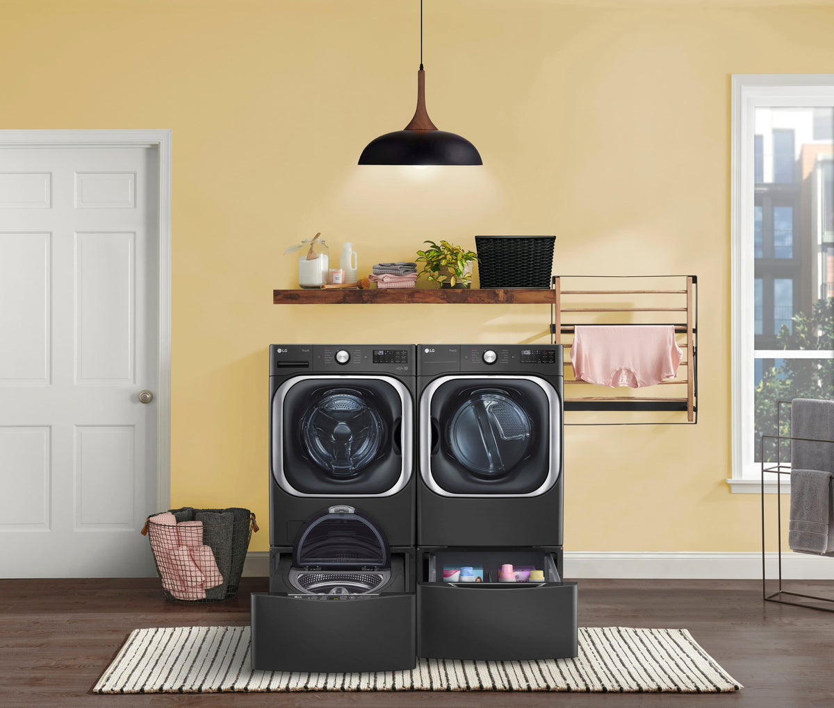 LG - 9.0 Cu. Ft. Stackable Smart Gas Dryer with Steam and Built-In Intelligence - Black Steel