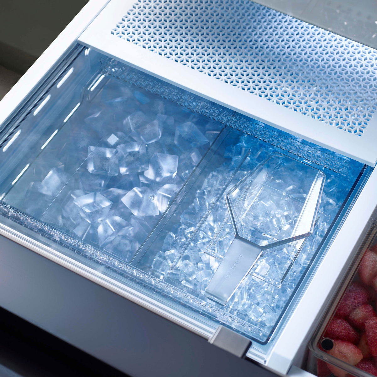 Samsung - 36 in. Wide BESPOKE 23 cu. ft. 4-Door French Door Counter Depth Smart Refrigerator with AutoFill Water Pitcher - Stainless Steel