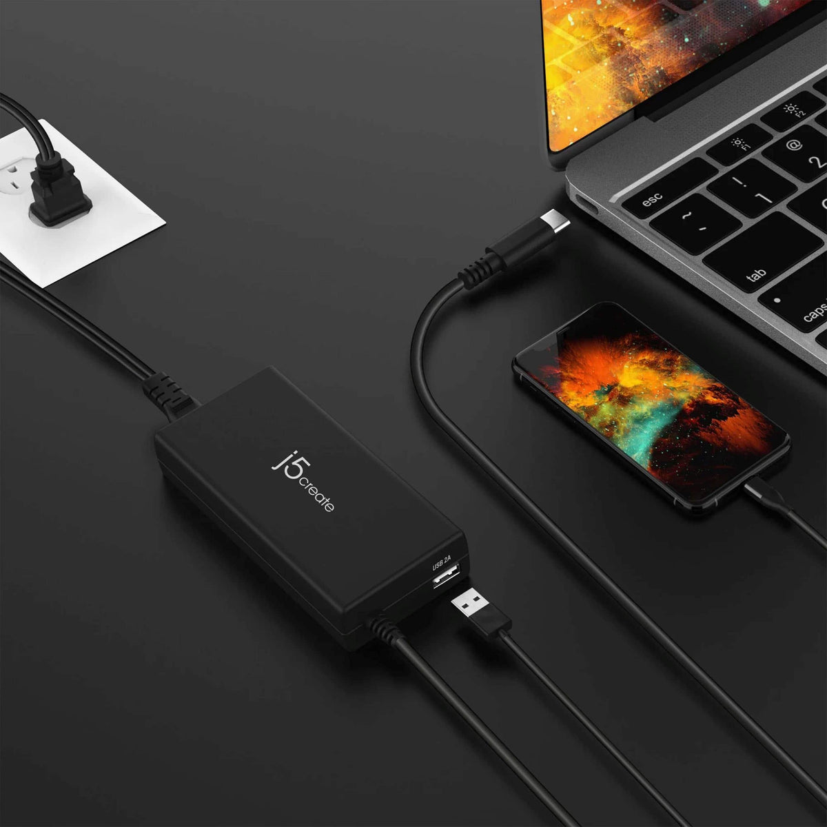 j5create - 100W Super Charger - Works with Chromebook Certified - Black