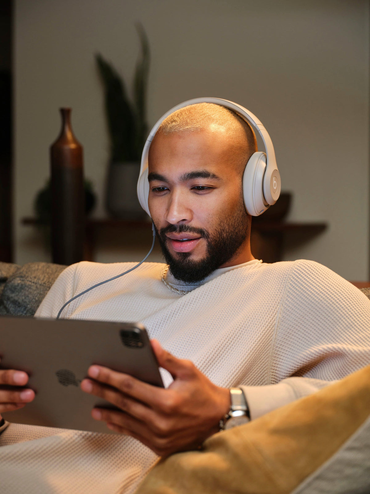 Beats - Studio Pro - Wireless Noise Cancelling Over-the-Ear Headphones - Sandstone