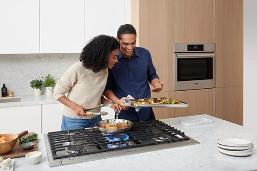 Bosch - 800 Series 30" 4.6 Cu. Ft. Built-In Single Electric Smart Wall Oven with True Convection - Stainless Steel