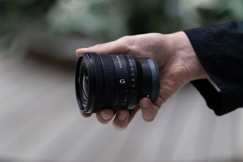 Sony - Alpha FE PZ 16-35mm F4 G Full-Frame Constant-Aperture Wide-Angle Power Zoom G Lens - Black