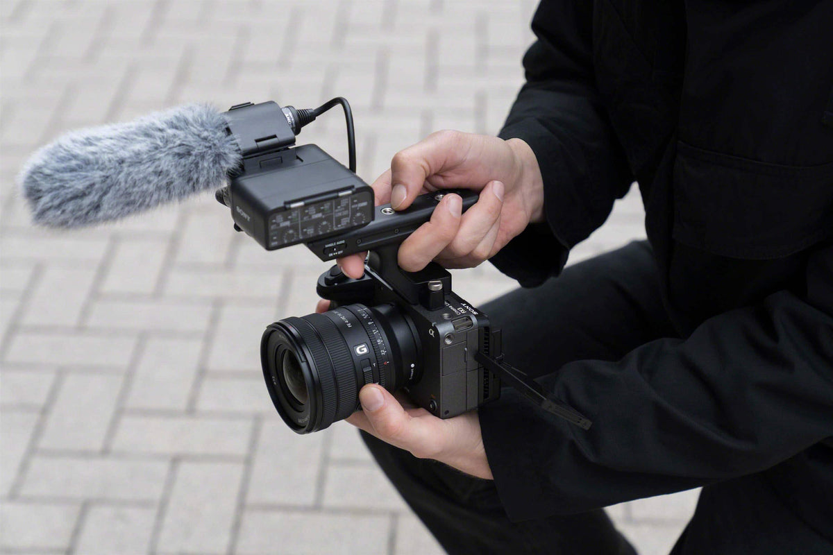 Sony - Alpha FE PZ 16-35mm F4 G Full-Frame Constant-Aperture Wide-Angle Power Zoom G Lens - Black